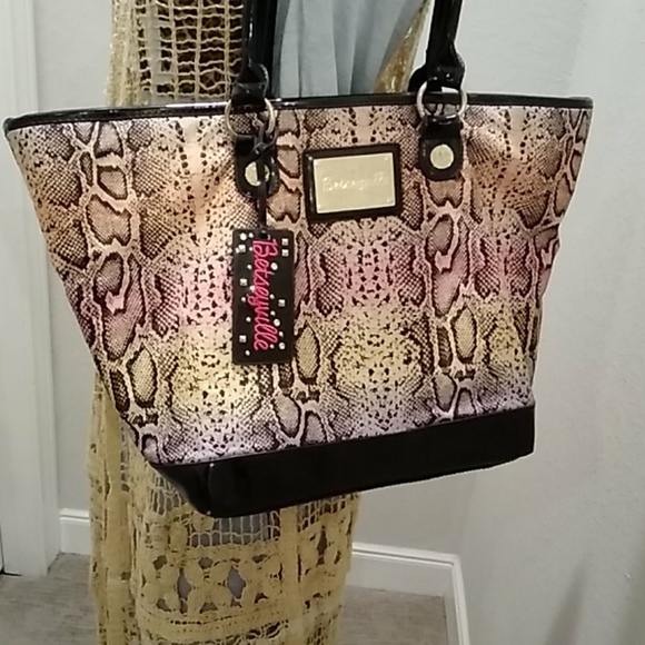 Betsy Johnson Tote - Picture 9 of 14